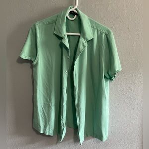 Forever 21 men’s green shirt